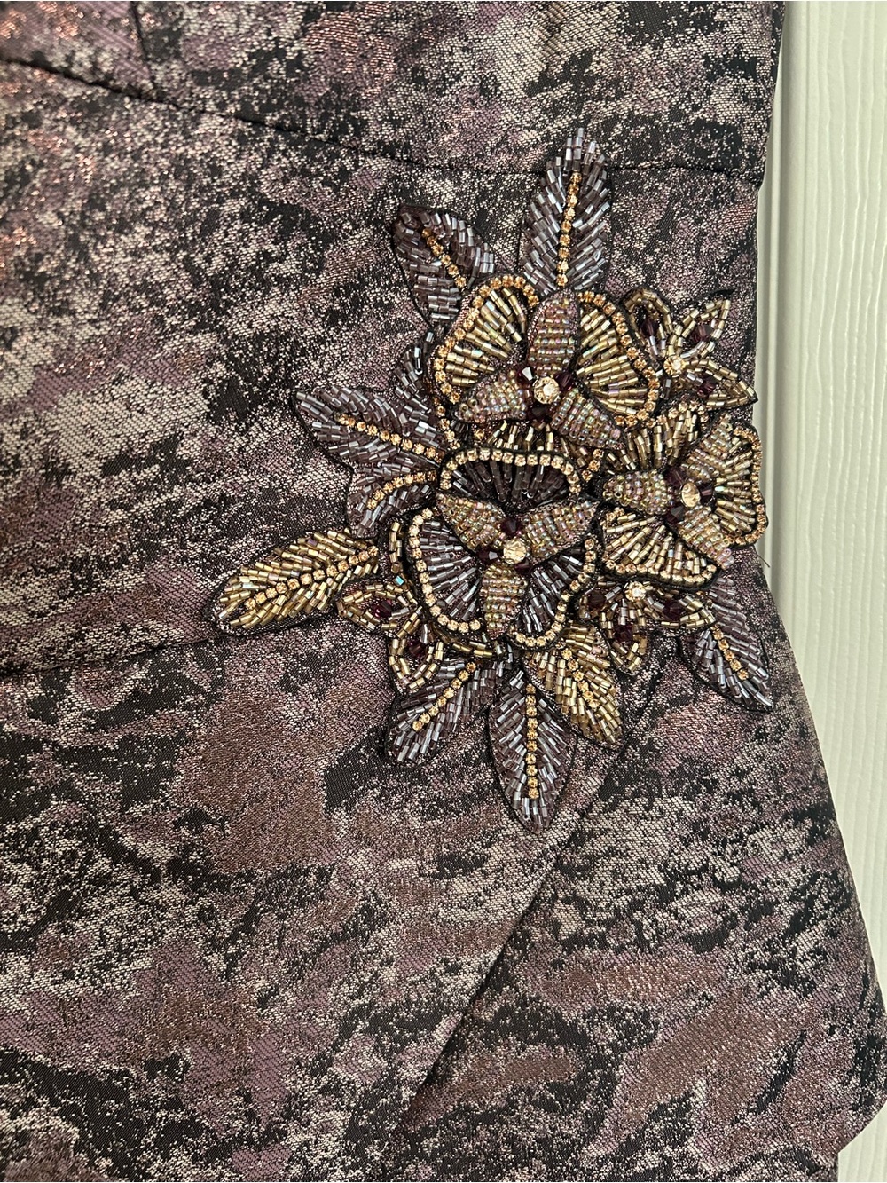 Feriani Couture 20103 Dusty Mauve Floral Jacquard V-Neck Midi Dress | Size 14 - Picture 4 of 11